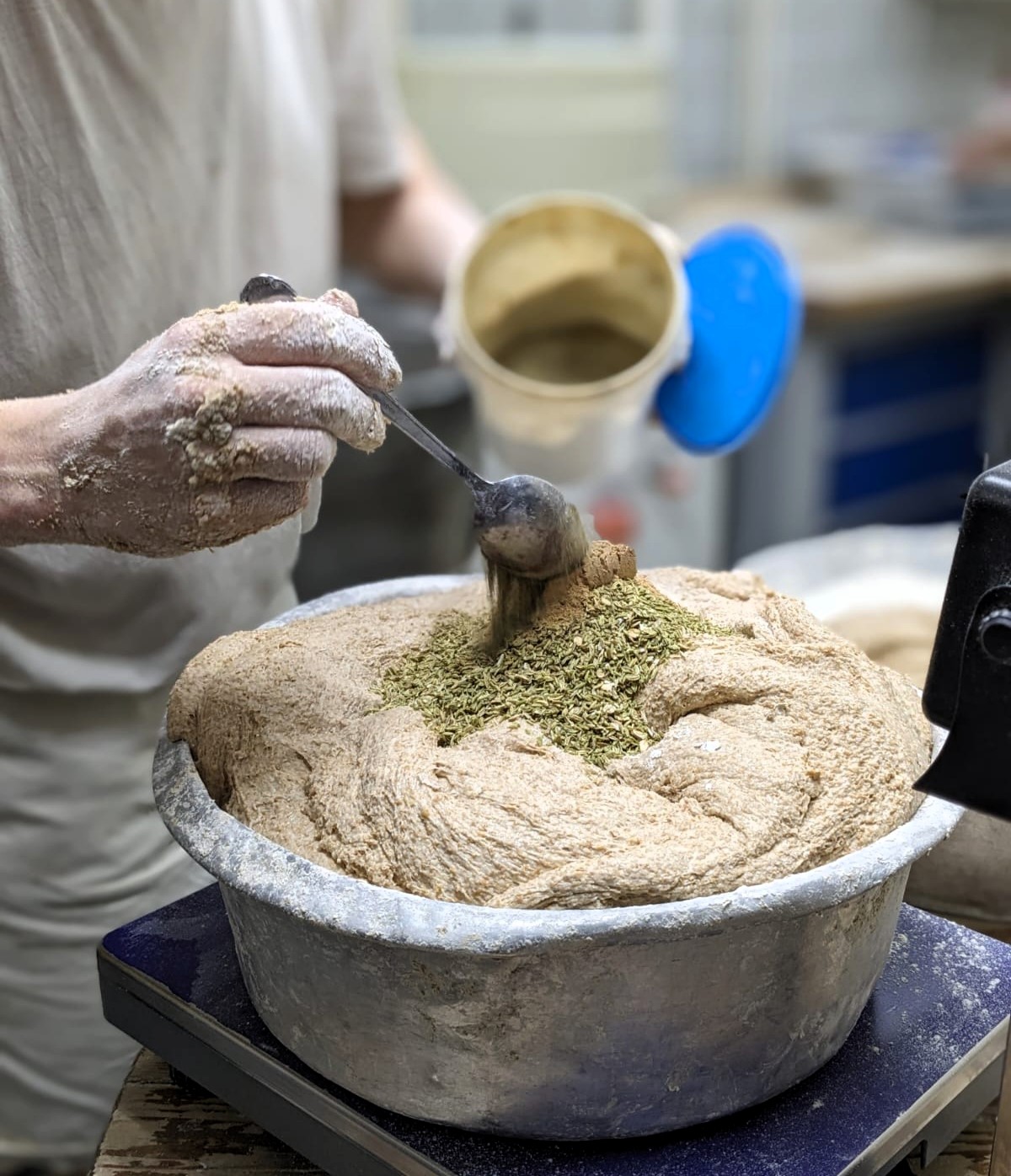 Vollkornprodukte werden zusammengesmischt