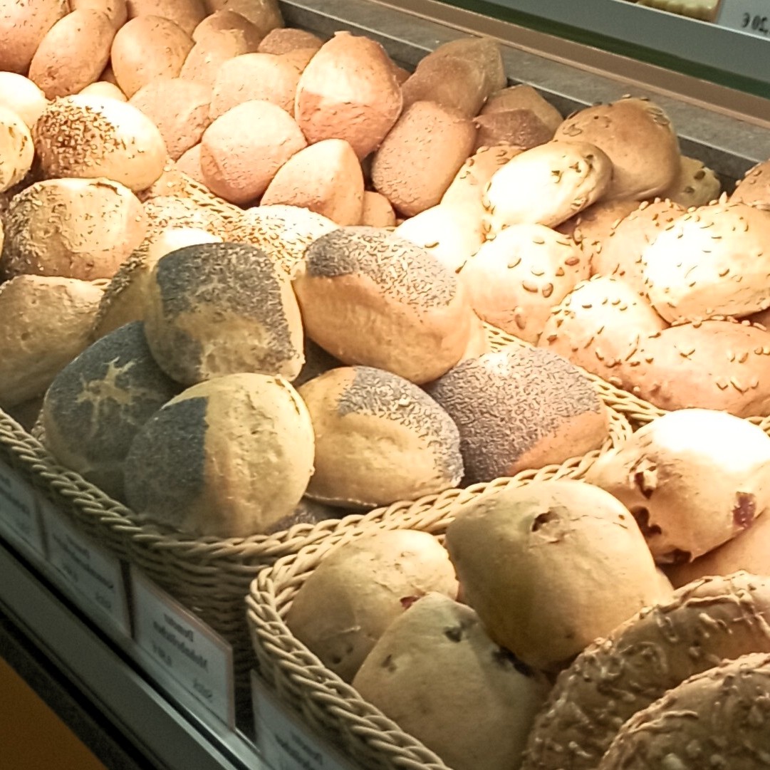 Auslage Biobäckerei Vogel
